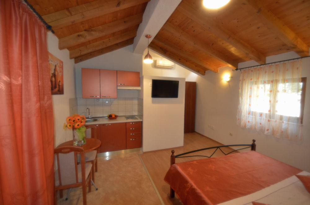 Kuzma Rooms And Apartments Split Zewnętrze zdjęcie