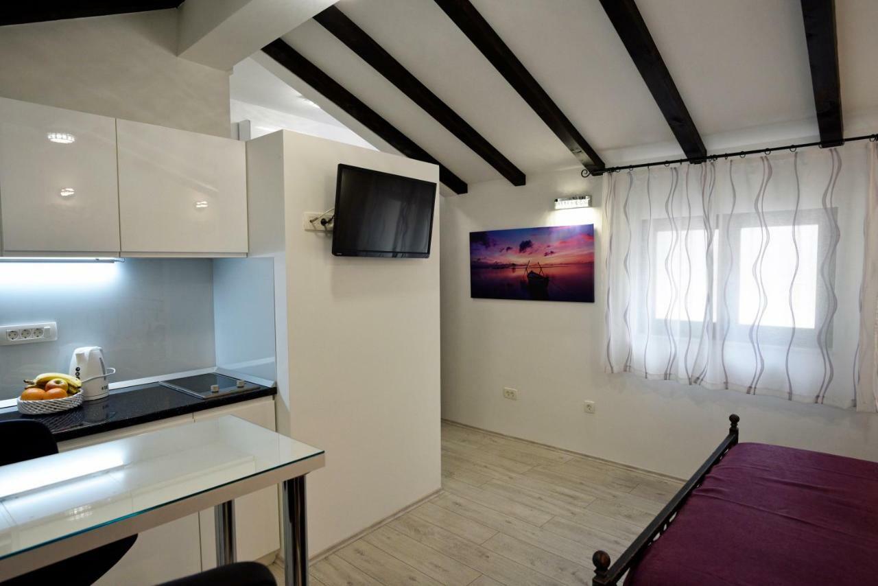 Kuzma Rooms And Apartments Split Zewnętrze zdjęcie