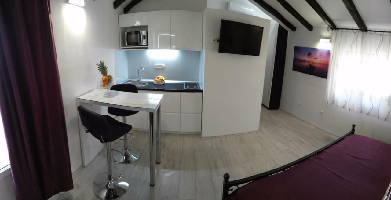 Kuzma Rooms And Apartments Split Zewnętrze zdjęcie